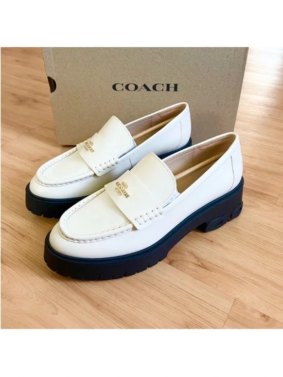 Coach Ruthie Loafer Chalk
Women 10.0 US - Picture 1 of 11
